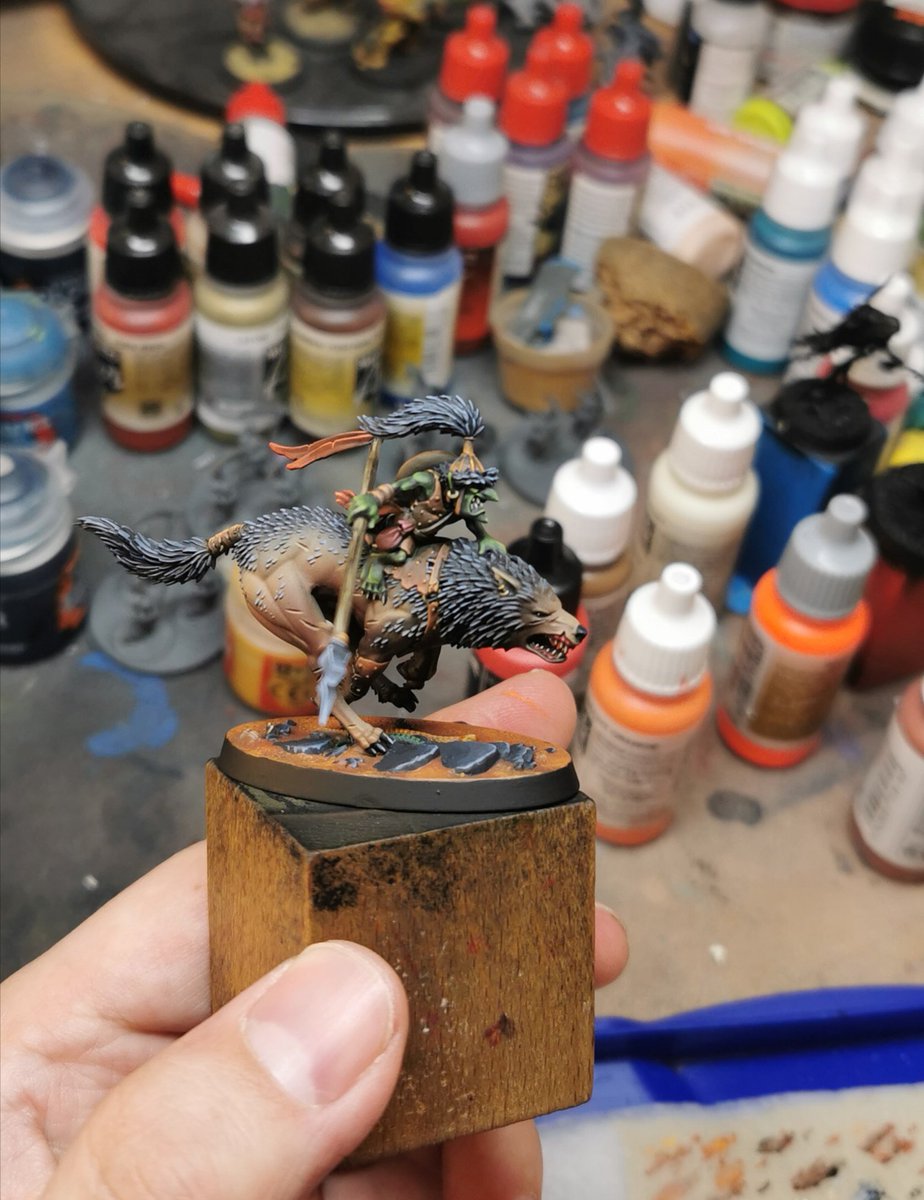 Maulwurfmann5's tweet photo. #dicedlivemalen Konnte auch gerade noch den letzten Wolf für mein Underworlds Team fertigstellen. https://t.co/5Vmf9d7y4w