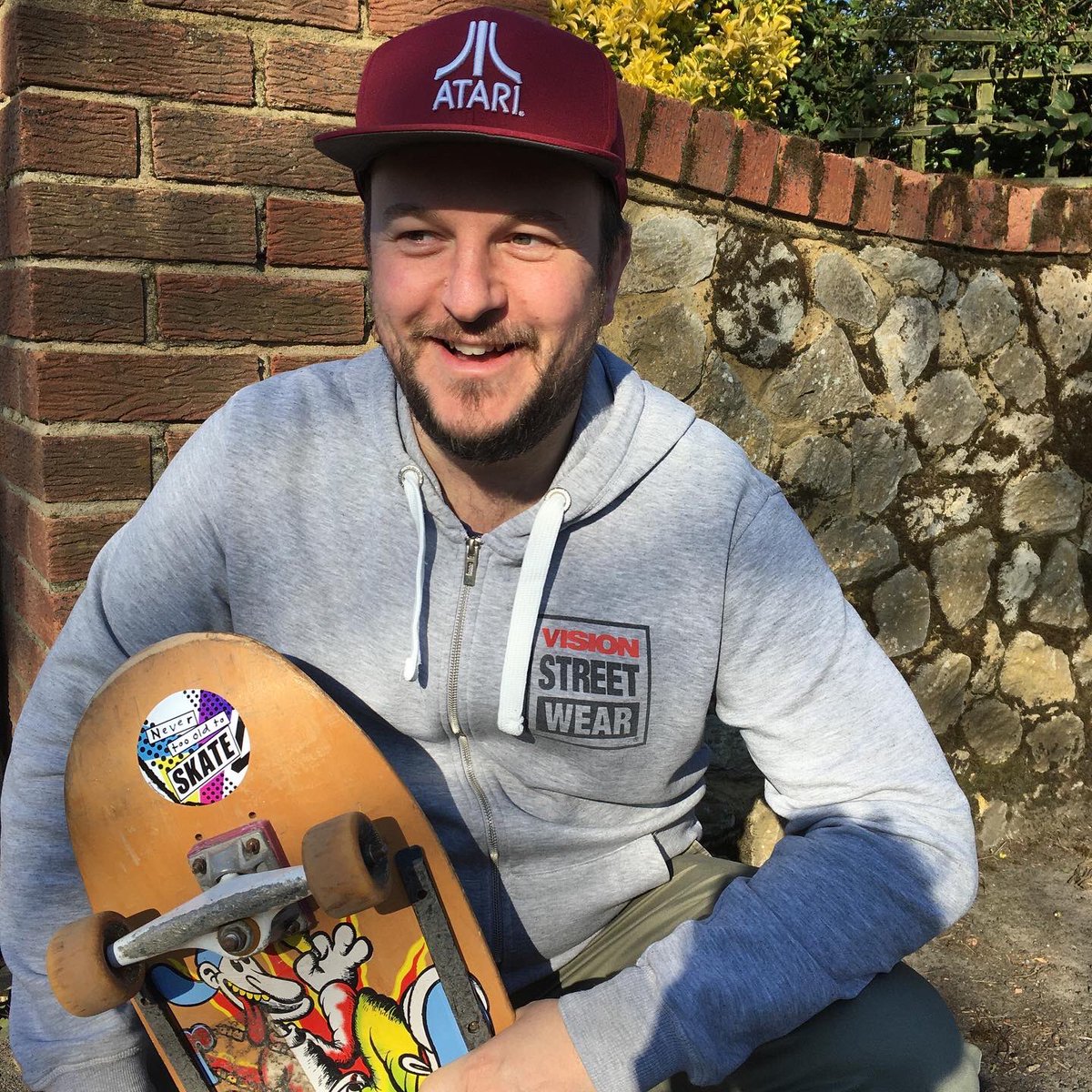 LittleGemsPrint's tweet photo. My biggest and littlest skaters went for a roll today (on our drive). The biggest is proudly displaying my never too old to skate sticker on his Deathbox board ππ»β₯οΈ
https://t.co/Hx9mTjBszD
#nevertoooldtoskate #deathboxskateboards #deathboxuk #readanddestroy #radmagazine https://t.co/UBdcz62DfX
