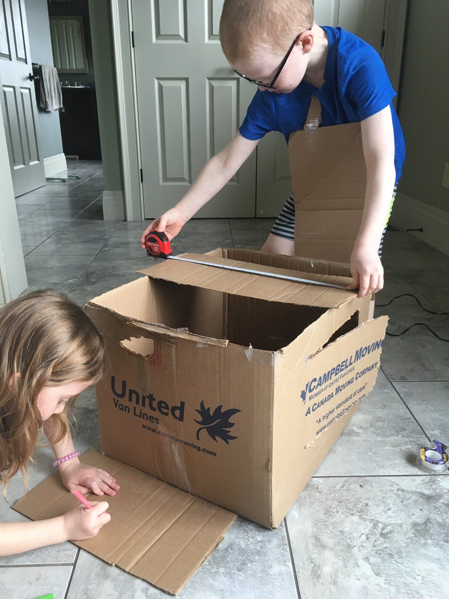 MrsSarahCassidy's tweet image. Today’s #LearnAtHome was all #playbased. Problem: cat needed a home. Solution: cardboard box. So much problem solving, communication, language, measuring, spatial reasoning. Bonus is we got to talk about our energy and tension when they felt frustration.