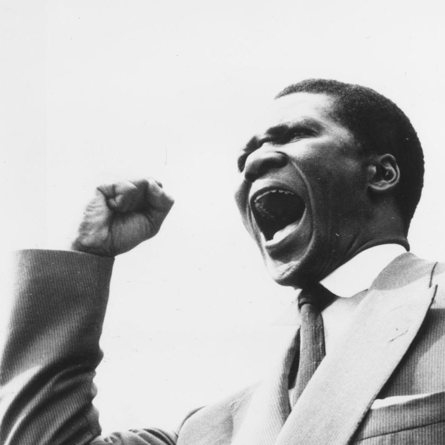 1958 yılında kazandığı referandum ile Gine'nin ilk Devlet Başkanı olan Ahmed Sekou Toure'nin hayatı. Başrolde Ture, Sovyetler Birliği ve Gine var. Çok keyif alacağınız bir bilgisel.

‘Hürriyet içinde fakirliği zenginliğe ve zenginlik içinde köleliğe tercih ediyoruz!’ 

-Seku Ture