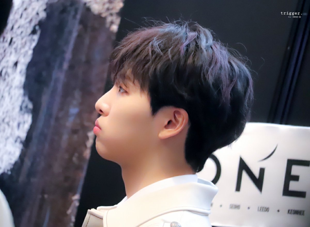 trigger6strings's tweet photo. 190518 KCON JAPAN

#원어스 #서호 #ONEUS https://t.co/81bwOXpLeu