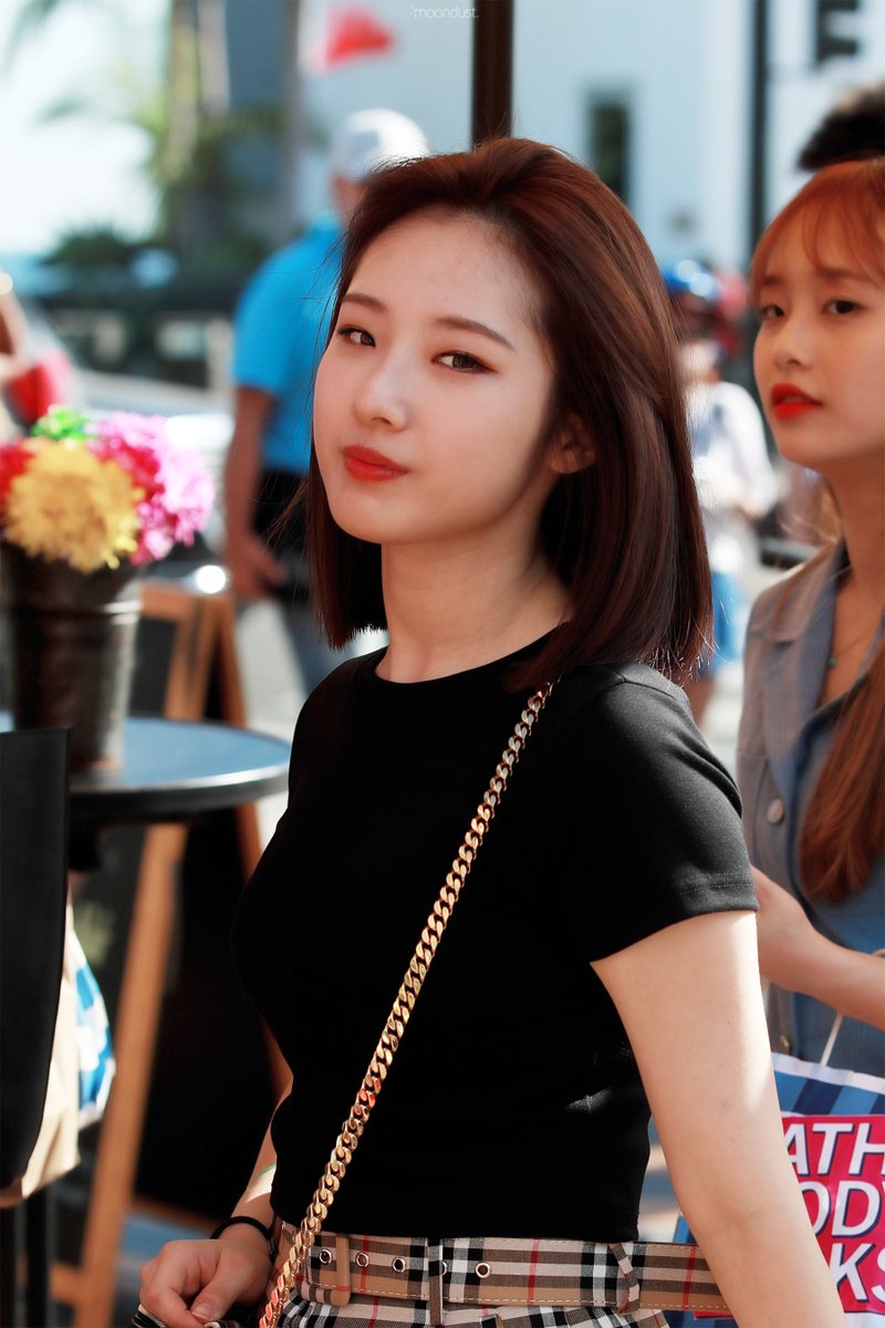 moondustkr's tweet photo. [3OpZsIeXOzw] 190818 #이달의소녀 #하슬 #LOONA #HASEUL @loonatheworld https://t.co/wgJMbIkgEQ