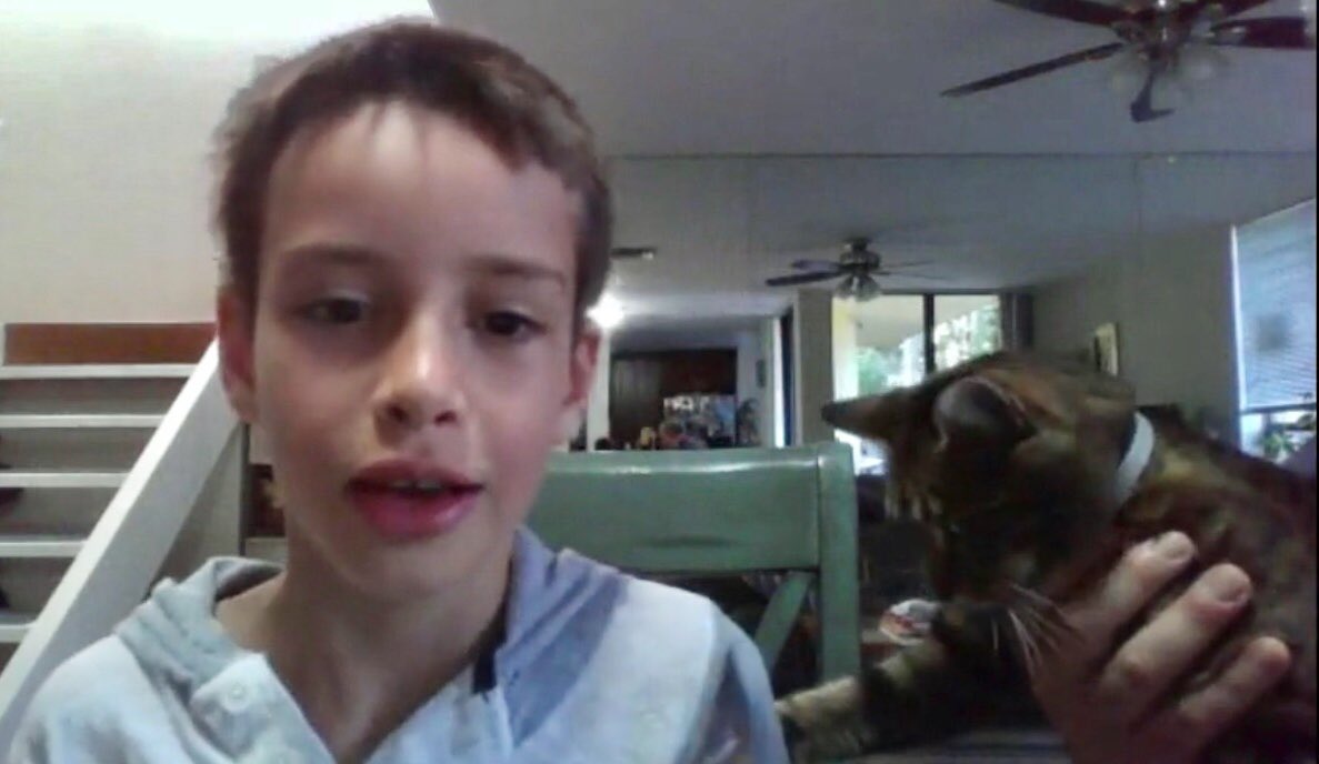 MrsBerlatsky's tweet photo. A highlight of my first day of #VerdeVirtual has been “meeting” so many of my friends’ at-home Reading Buddies, thanks to @Flipgrid and some supportive parents! #PeaceLoveLiteracy #HoldingStrongFY20 https://t.co/Sb4nmBZ8kb