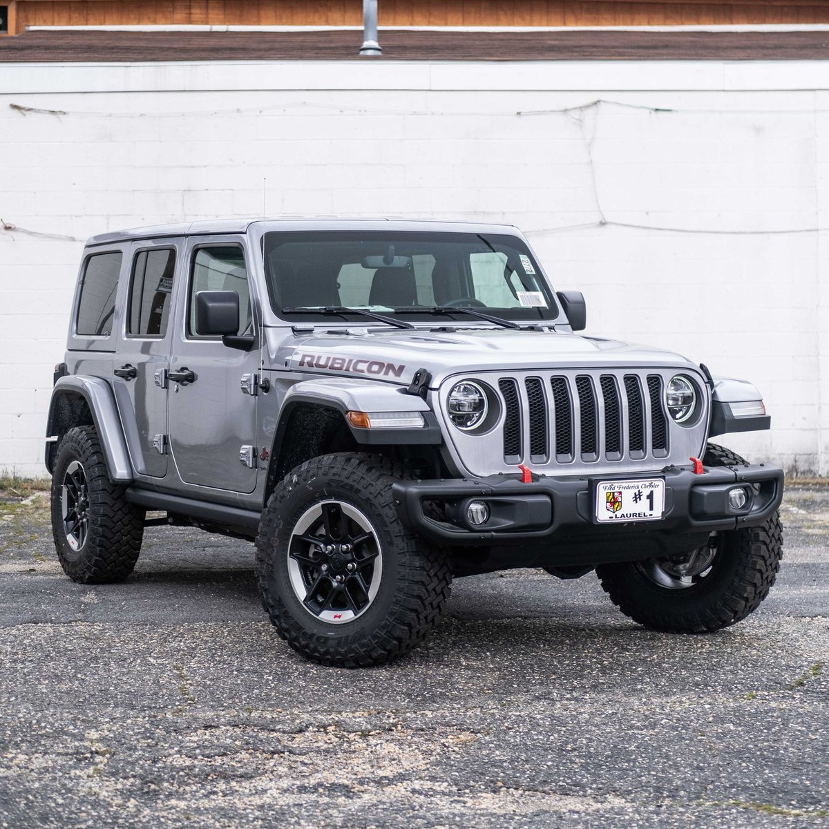 FredChrysler's tweet photo. Better days are on the horizon. Let’s Drive Forward Together.

#Jeep #JeepCompass #4x4 #ItsAJeepThing #Maryland #TakeOutTuesdays #Authentic #Freedom #Adventure #TuesdayVibes #TuesdayRides #InstaAutos #InstaCars https://t.co/dd7ME3ccw7