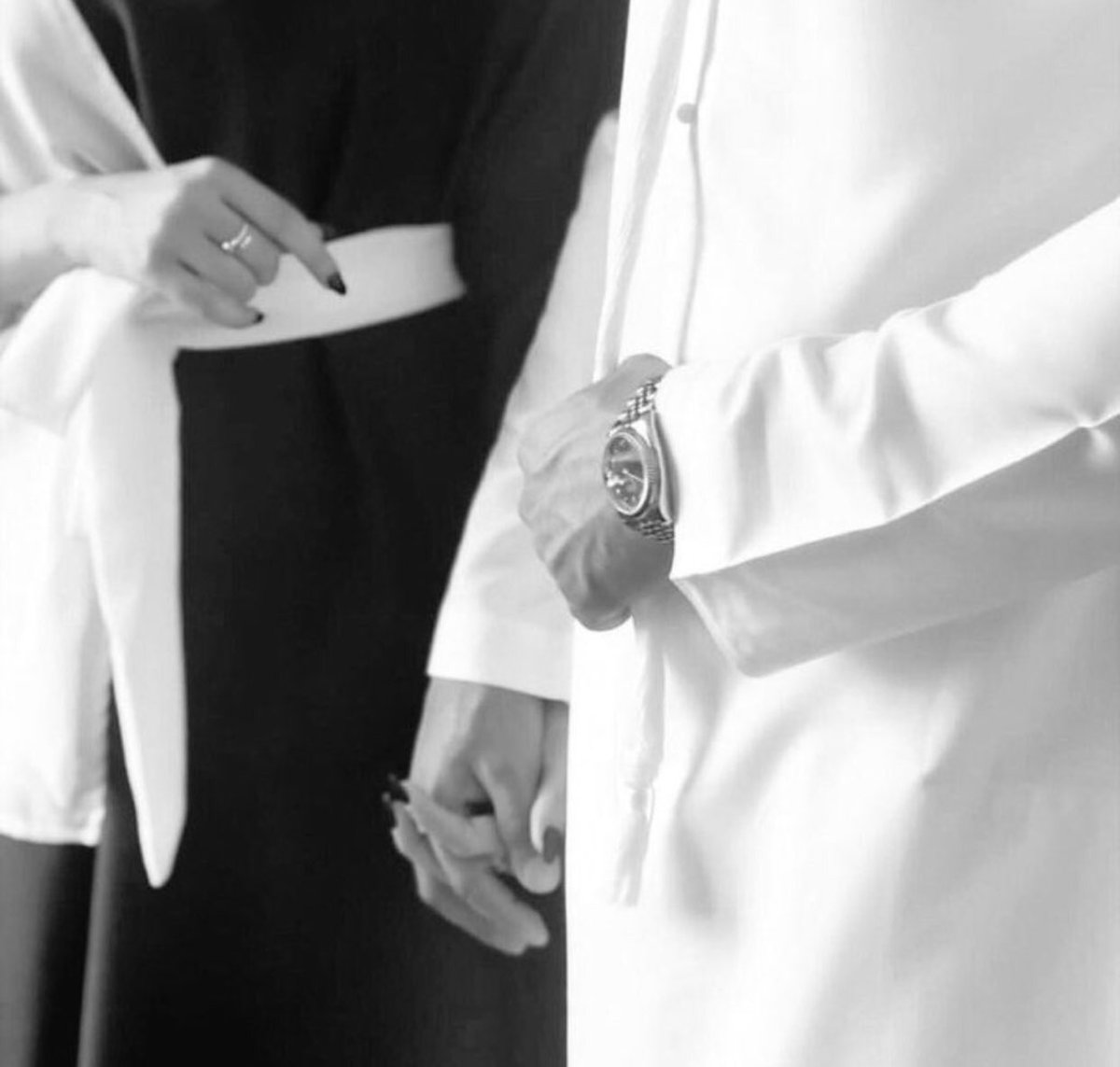 #تبيها_بختصار

إنكِ معي ، هذا فقط مَ يجعلني بخير رغم كُل عوائق الحياة  🖤🖤
