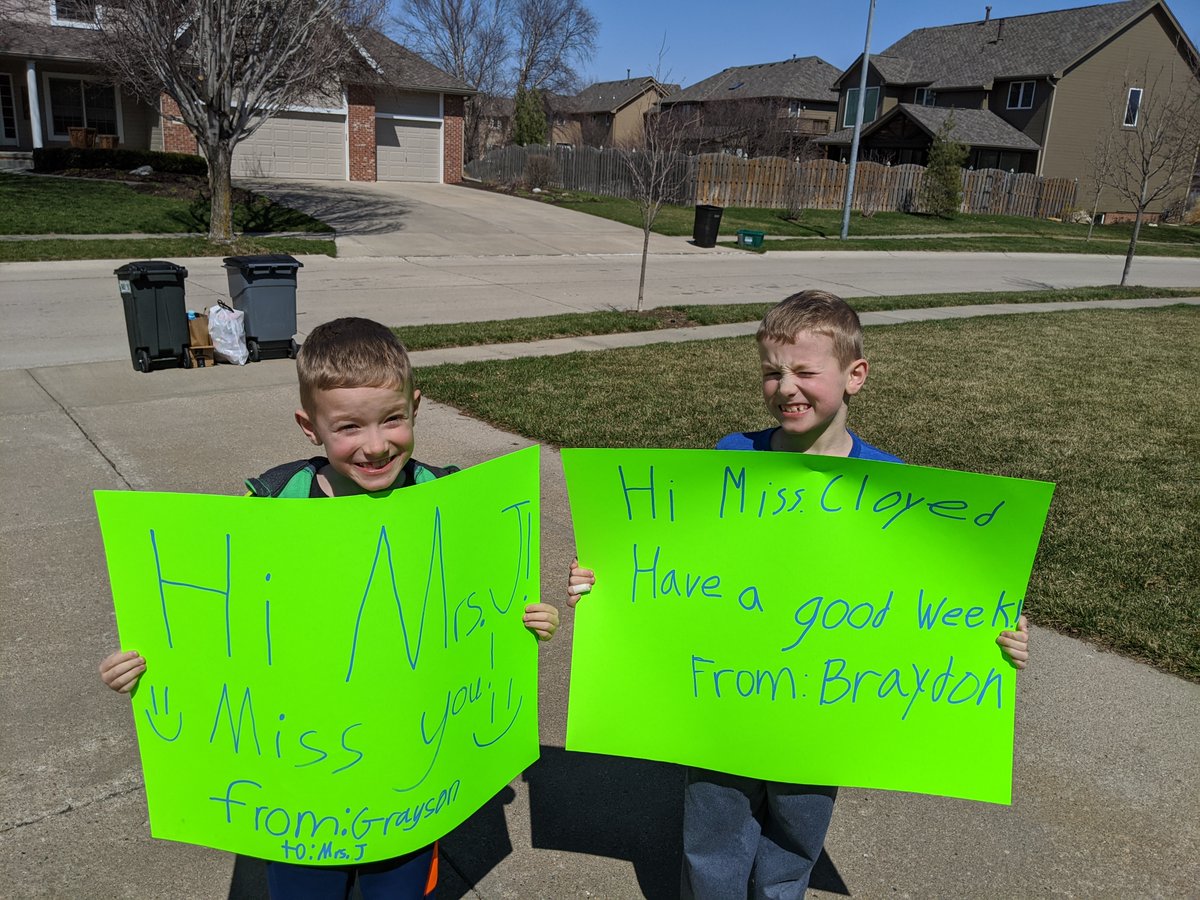 These @RohwerE students made signs for their teachers during yesterday's parade. #Proud2bMPS #WeAreMillard