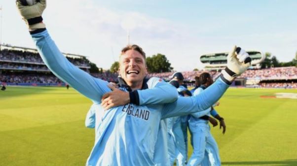 England wicketkeeper Jos Buttler has put the shirt he wore in last summer's World Cup final victory up for auction to raise money to fight coronavirus.

Full story 👉 bbc.in/3dJ9s5Z #bbcricket
