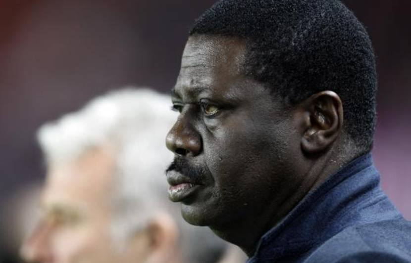 footmercato's tweet photo. L'ancien président de l'OM Pape Diouf est décédé ce soir des suites du coronavirus. Toutes nos pensées pour sa famille et ses proches 🙏RIP https://t.co/lYsh9JX6l0