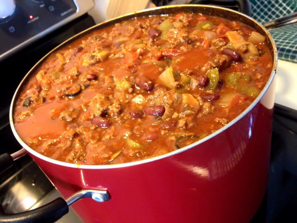 LMTC808's tweet photo. This Mom’s Chili https://t.co/cgSTpHoYlG https://t.co/KhLo80EyQY