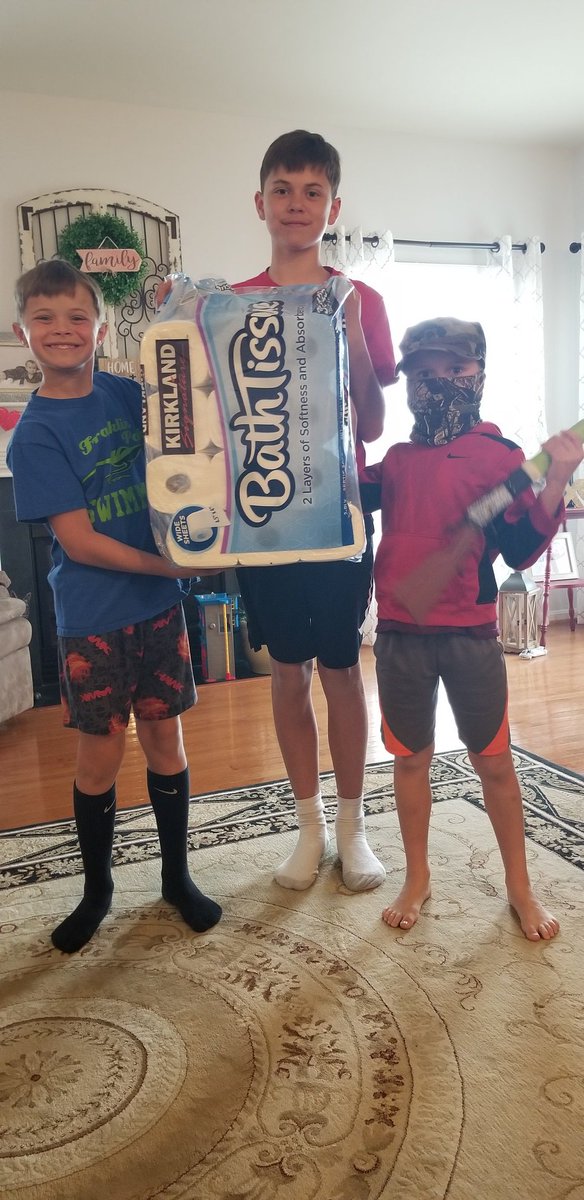 SraBoldin's tweet photo. Keeping our tp wrapped up and safe! #VirtualSpiritWeek @LVHS_SCA https://t.co/eWYbbVBsbU