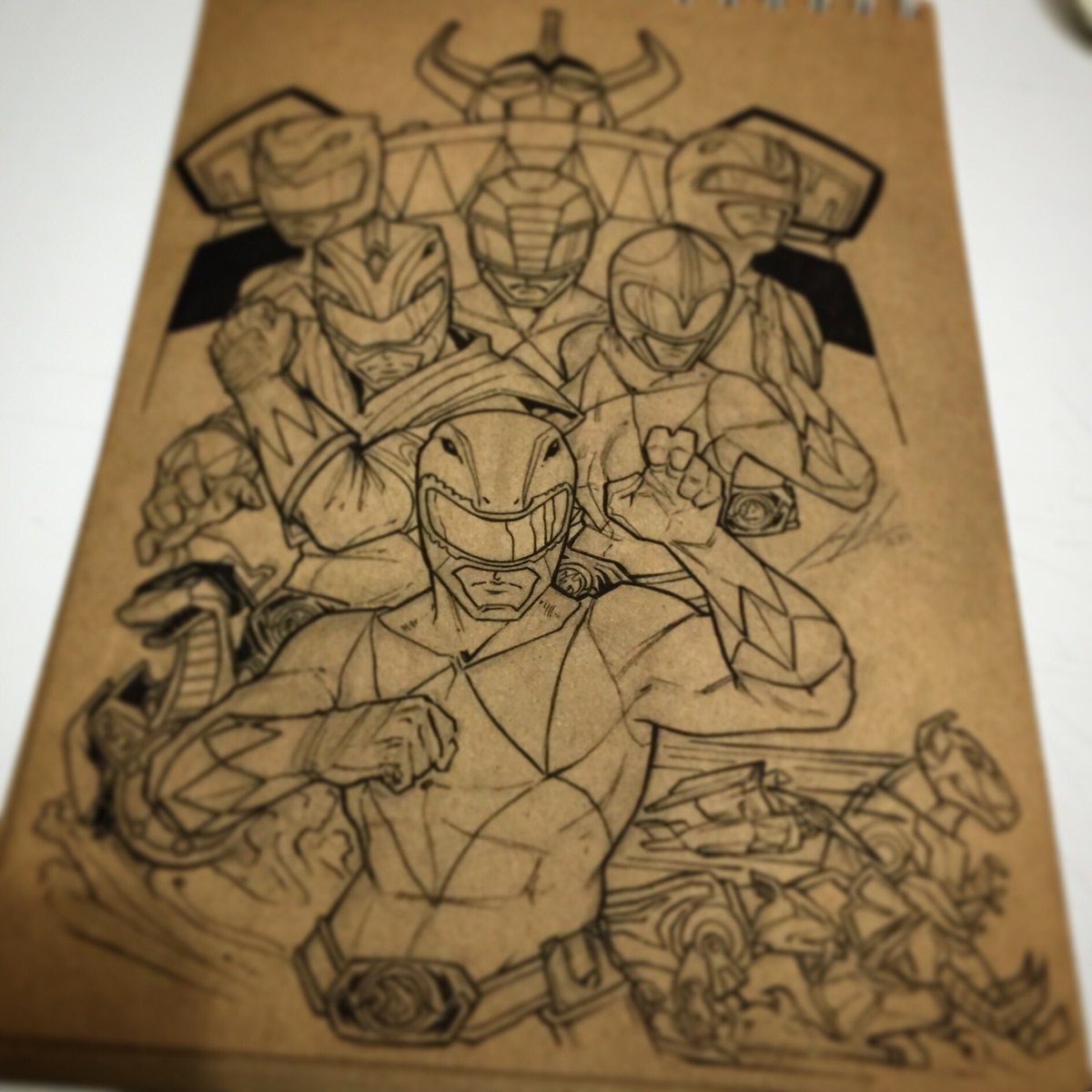 -GO!GO!! POWER⚡️RANGERS!!- Yees!!!🤣🤣in the end I could not resist drawing them, tomorrow it will be time to give color😆 RT
@kirbyscomicart @powerrangers @marvel @marvelspain @imagecomics @valiantentertainment @dynamitecomics #marvel #valiantentertainment #powerrangers #lineart