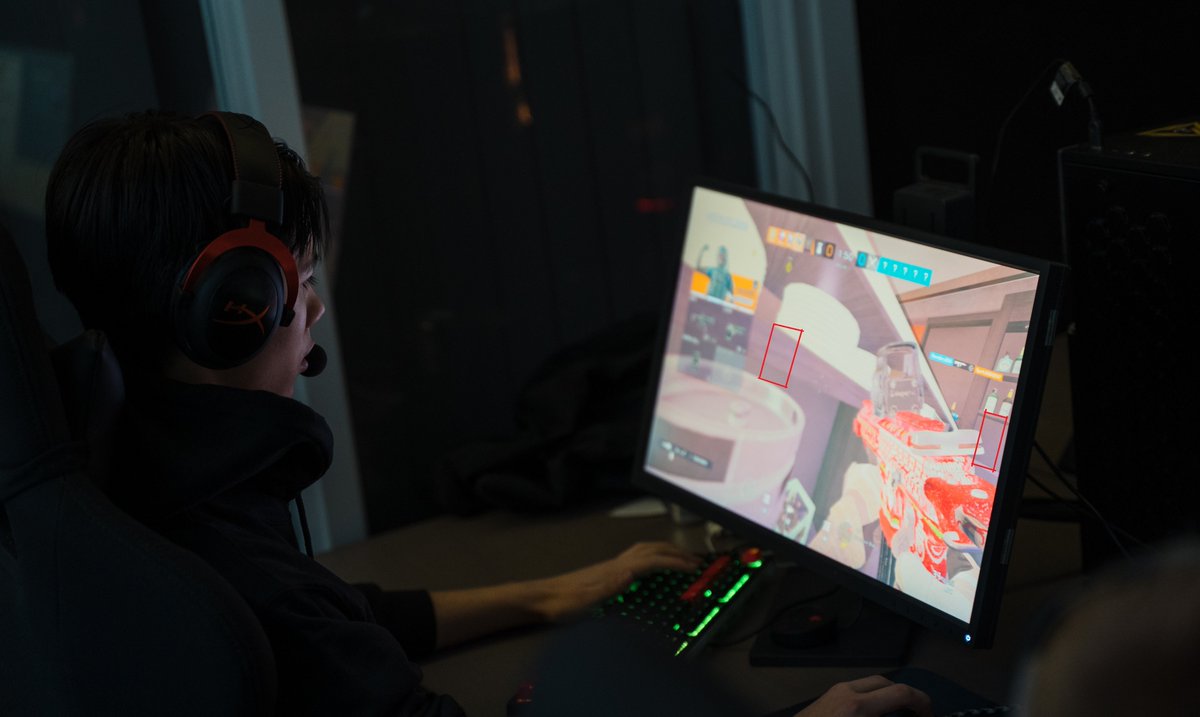 Kalelytb's tweet photo. @SpoitR6 #RealProfilePic 👀 https://t.co/o8x85IZusJ