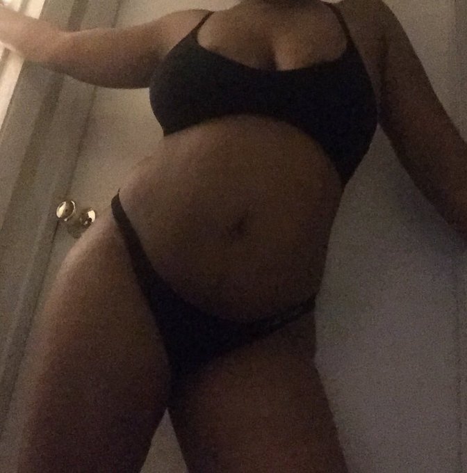 Quarantitties and more over on https://t.co/ioPbuPZXXV  #TittyTuesday https://t.co/gZbCKOl1Gl<a href="/tag/tittytuesday"class="tags"><span>#tittytuesday</span></a>