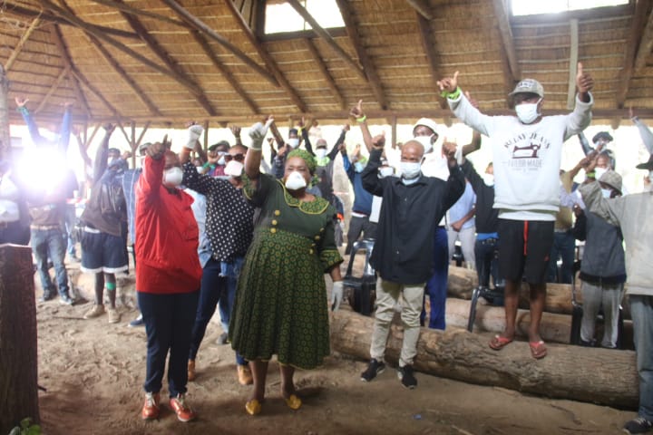 kmokoena2's tweet photo. Premier @SisiNtombela and MEC @MamikiQabathe visit to the temporary shelter for the homeless (COVID-19) @The_DSD @SocdevFs https://t.co/X1sFGLrjyi