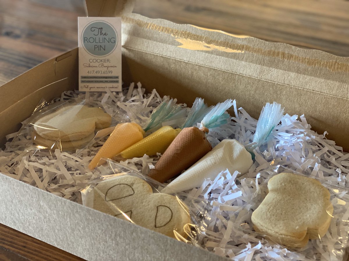 4by4Galloway's tweet photo. Looking for something to do to keep busy during Quarantine?!
We still have our Cookie Decorating Kit Bundle!
Support Local Bundle #2!
$30
6 piece Cookie Decorating Kit from The Rolling Pin + a 4 pack of 4 By 4 Beer!
#417strong #supportlocal #supportlocalbundle #eatlocal https://t.co/l9h27N8ce7
