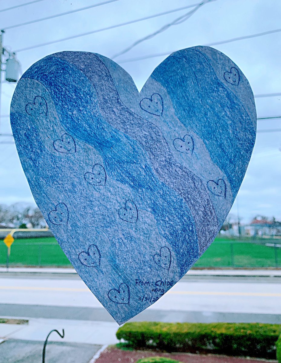 mrslupo13's tweet photo. Hearts for Our Heroes!  Thank you to all the Nurses and First Responders working tirelessly to help those in need.  💖💙#VS13STRONG #dedicatedatdever #thankyou @GruenDarren @VS13UFSD @JamesADever https://t.co/dcV2xtyRus