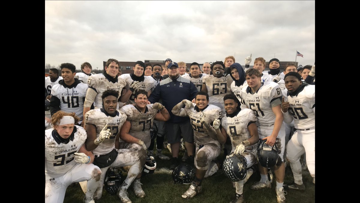 Kelley56R's tweet photo. Challenge accepted @MattBowen41 

Once nominated you have 24 hours to respond or you donate $20 to local charity. Post at least 1 picture of you coaching, then nominate 4 coaches.

I nominate: @MDohertyICCP @ThomasGibbons_3 @MrBettinazzi @Coondog65 https://t.co/lnQmcVbJxl