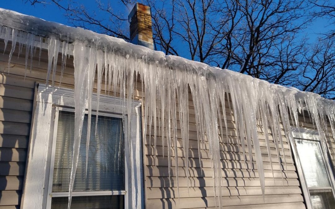 Spring is just beginning and all that freezing and thawing can cause havoc on your roof, leading to possible water damage. Learn more in our #tuesdaytips blog! h2oproservice.com/can-icicles-an…