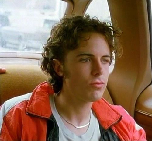 DeepTrackMovieQ's tweet photo. “We just seen the guy 15 minutes ago at the park, if we was gonna fight him, we shoulda fight him then. We’re eatin’ snacks now.” -Morgan
#GoodWillHunting https://t.co/JoL0Zw5akh