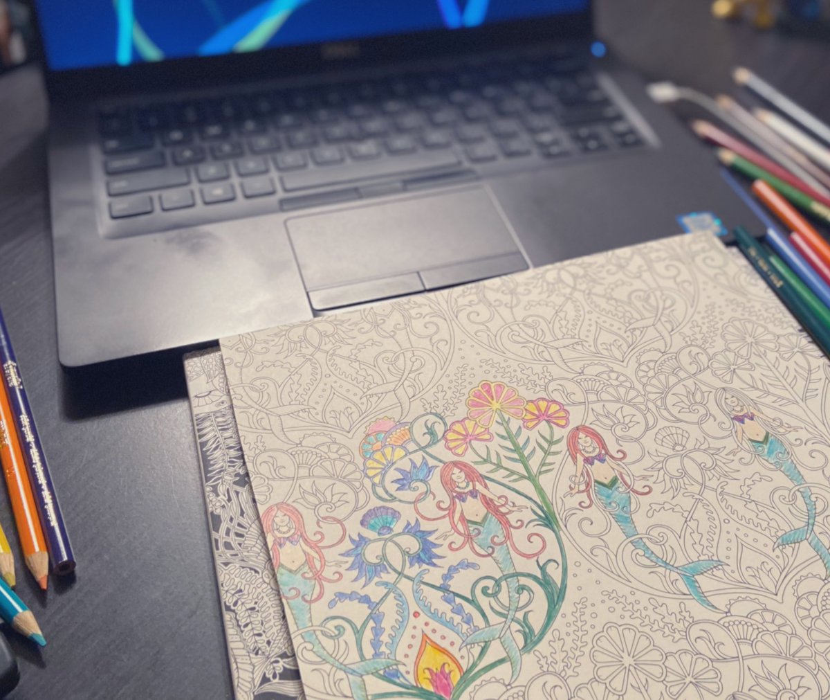 Sra_Clement's tweet photo. Buen trabajo! Creative with workouts here too! And too much screen time today ... 5 minute coloring break needed! Creative Tuesday virtual spirit day! @FremdStuco #FHSspirit #spiritdays #coloring #destress https://t.co/E2UdYyORf2