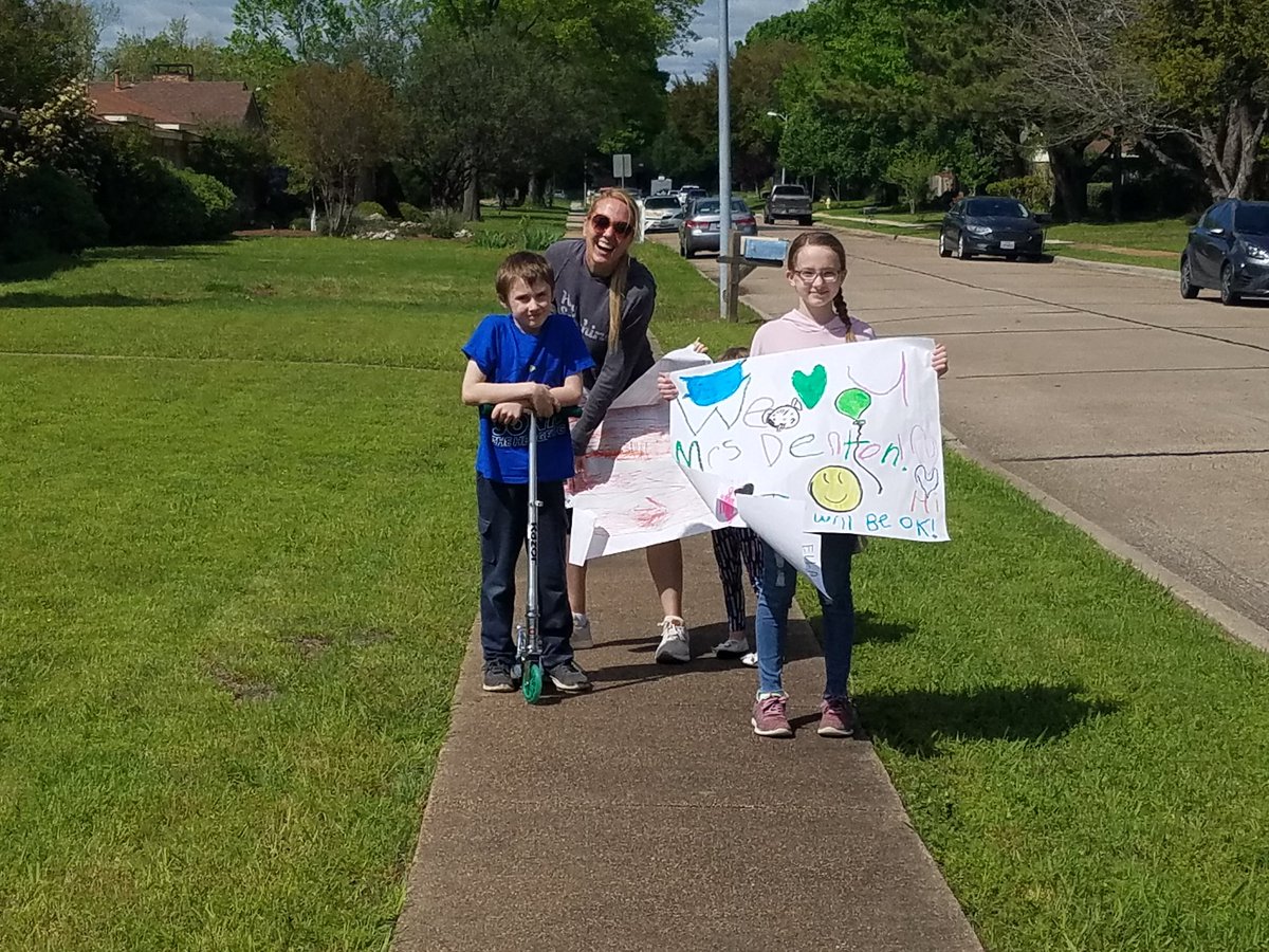 gdentonpink's tweet photo. Loved seeing this sweet family from afar! #2Apink #MissMyClass #CISDTogetherAtHome https://t.co/MG9f1W77zA