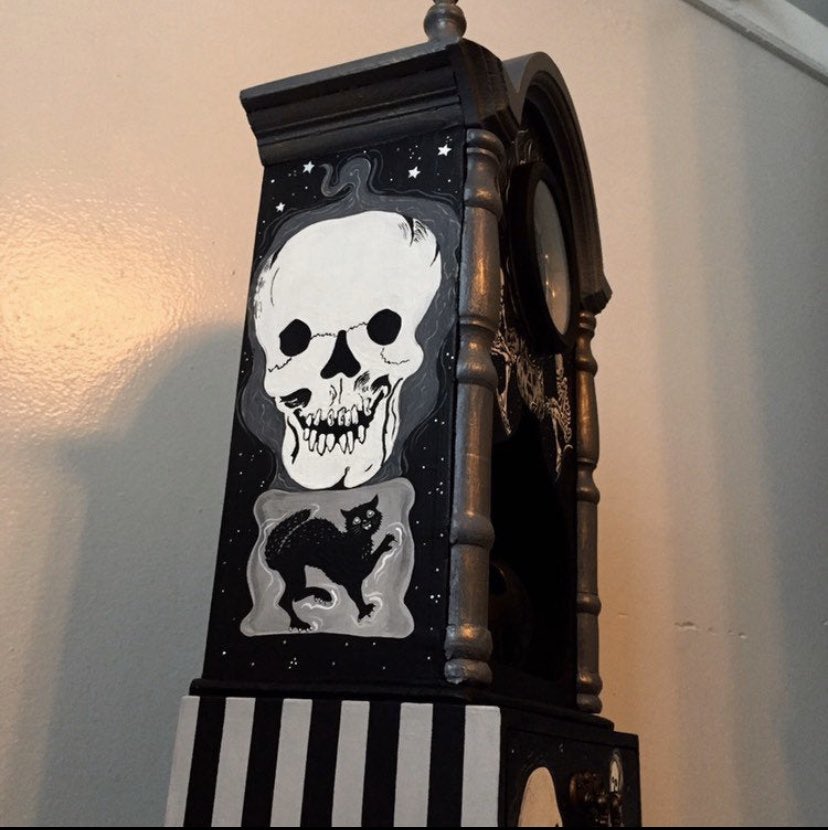 MelanieMoonlite's tweet photo. This is my new clock made by RusticMinis on #Etsy (these are pictures from her shop). The artwork on it is Halloween art from the 20’s &amp; 30’s. I added some trinkets to it so I’ll take my own picture of it later. It’s amazing! #Halloween #EverydayIsHalloween
@Oddwhims @rj_dreamer https://t.co/2pRsLJJMSs