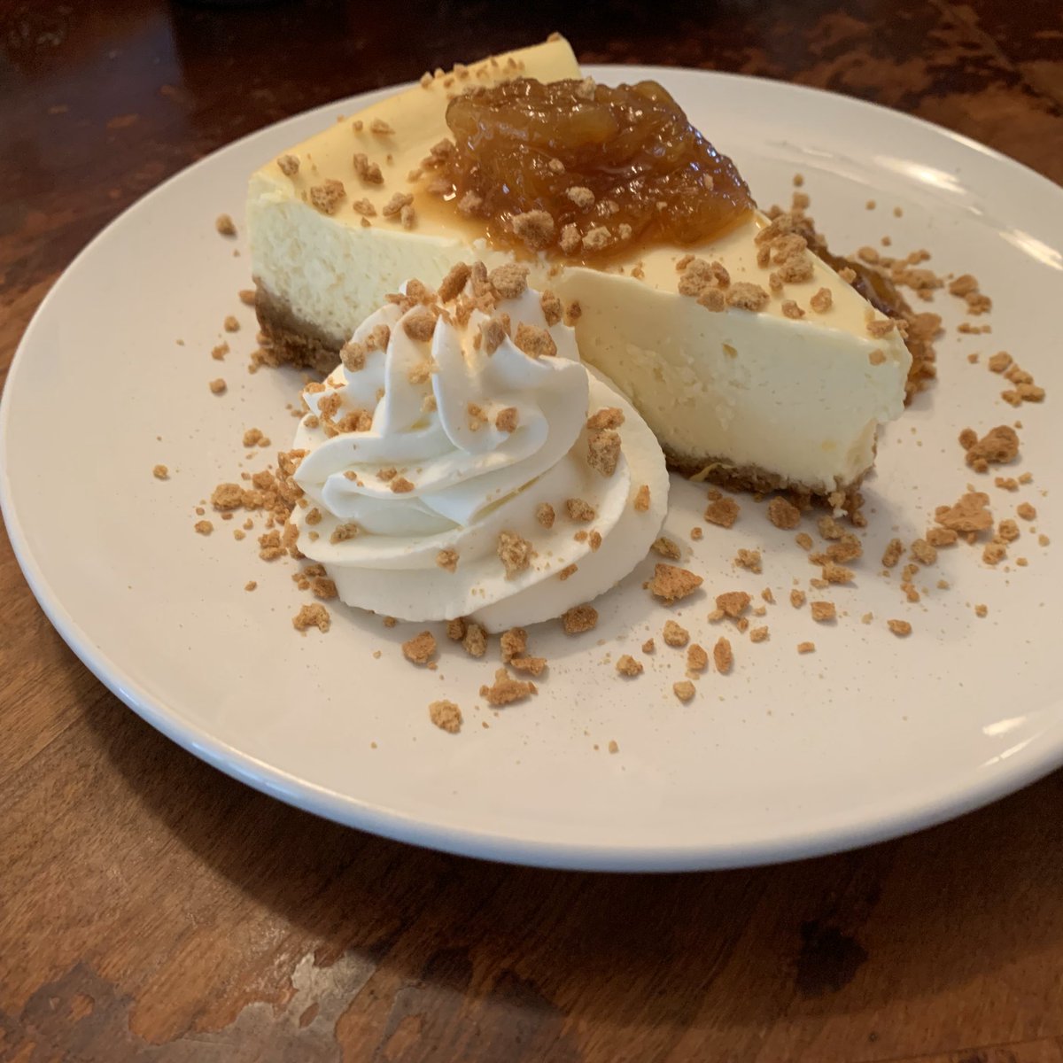 stanton_kitchen's tweet image. Cheesecake! #stantonskitchen #prepatl #food #foodservice #chef #culinary #delivery #delicious #catering #atlanta #atl #foodie #foodtruck #foodtrailer #fresh #bakery #homemade #cheesecake #pineapple #mango #whippedcream #dessert #sweet #sweets #good #sogood #smallbusiness