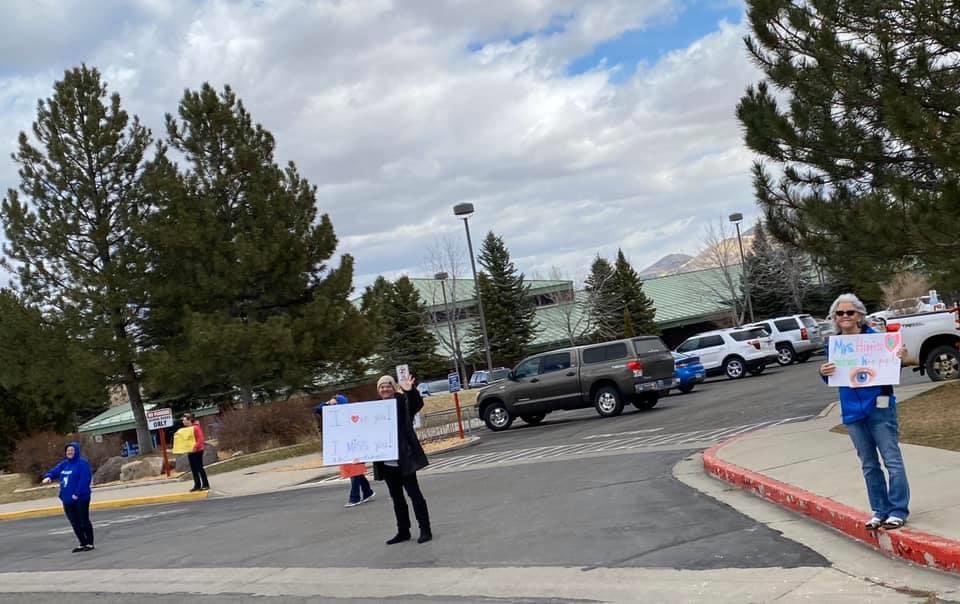 ECSDLeadMVES's tweet photo. A Reverse Parade for our students, parents, and staff! It was definitely much more emotional than I thought! So glad we did this! Thank you everyone—we ❤️ MVES! #ECSDLeadMVES #MVESVirtualLife https://t.co/Aro28aQAOC
