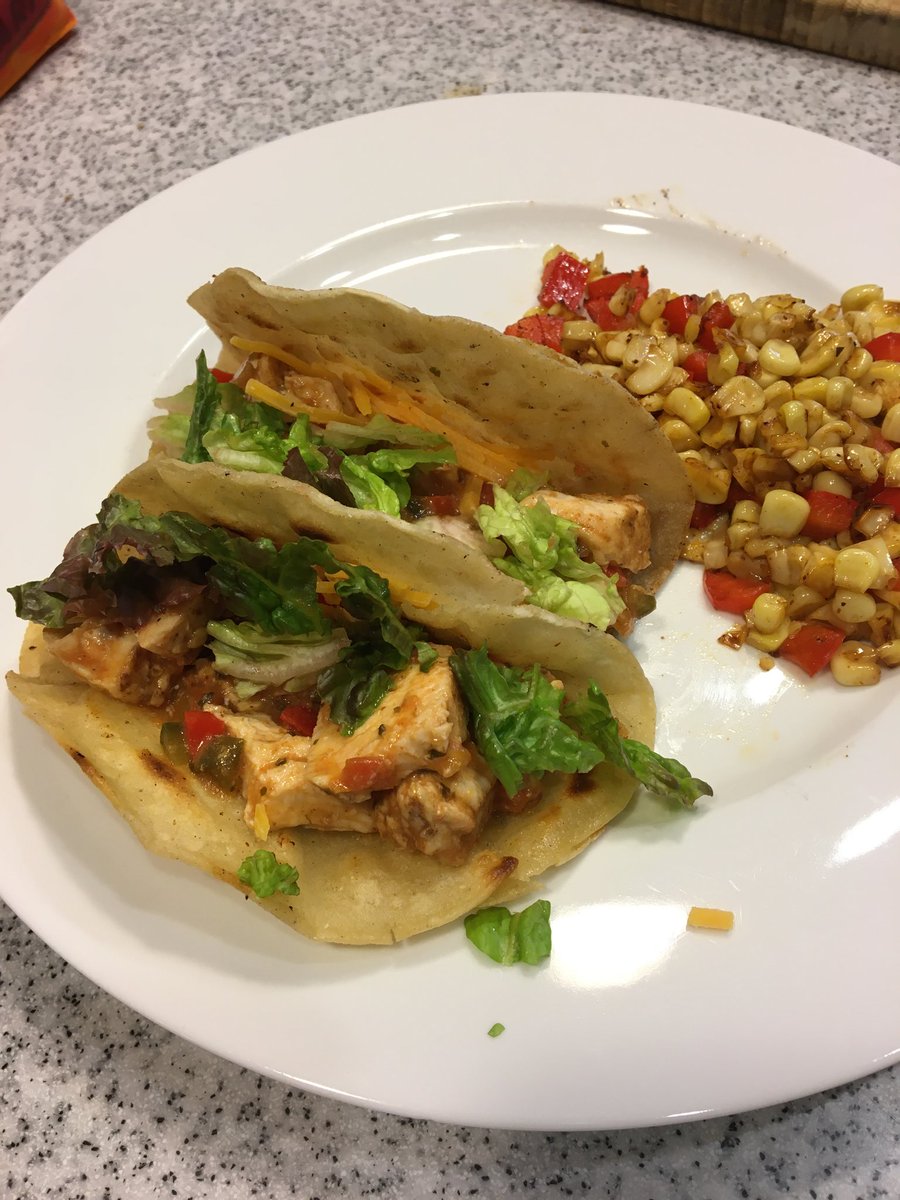 k_fine15's tweet photo. Fuerte Falcons Top Chef Taco Tuesday! #bemorefuerte https://t.co/nbK7vqlATY