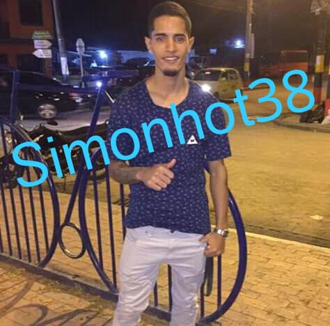 Simonhot38's tweet photo. Mas De Jesus 😈😇 https://t.co/TVJND3Iskz