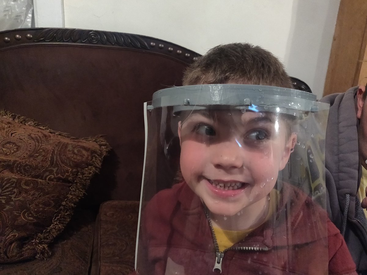 BChicherTeacher's tweet photo. Taking a pause from printing to assemble some face shields. @LancersTechEd @LancerPrintshop https://t.co/t4yo7iv36n