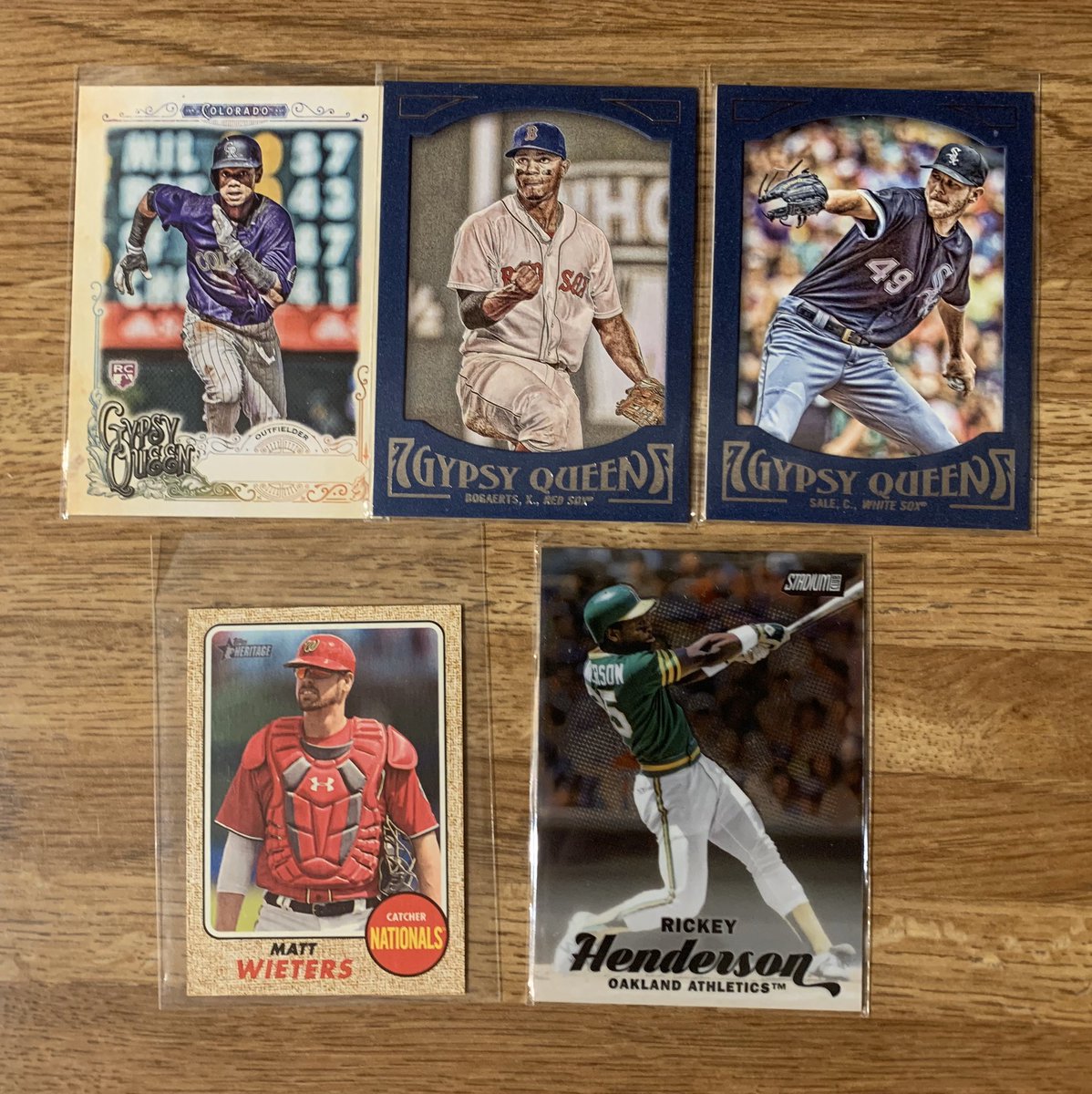 Post 44 - $.50 each  @HobbyConnector see pinned tweet for shippingTapia - No nameplate variationWeiters - /100 mini