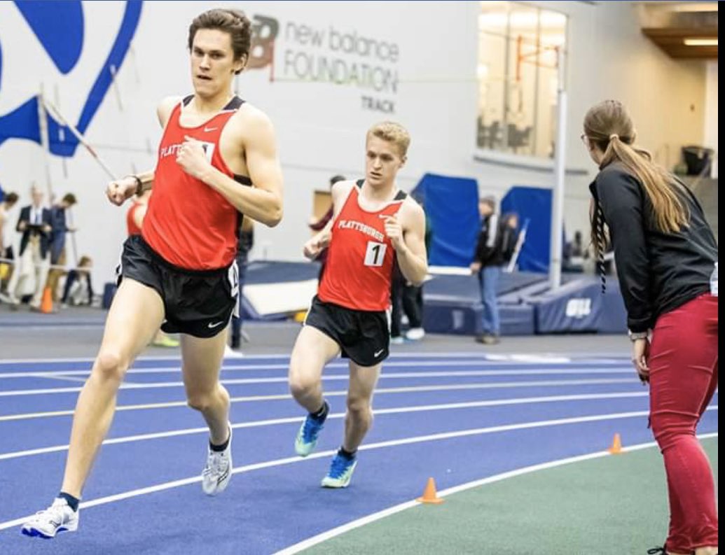 CoachSBechtel's tweet photo. Coaching challenge accepted.  1) Post a pic of you coaching 2) nominate 4+ coaches to do the same w-in 24 hours or make a $20 donation to a local charity. I nominate: @CapXCTF, @Cardinals_SB, @Cardinals_WVB, &amp; @LandyAngie https://t.co/KtZJBoAWRB