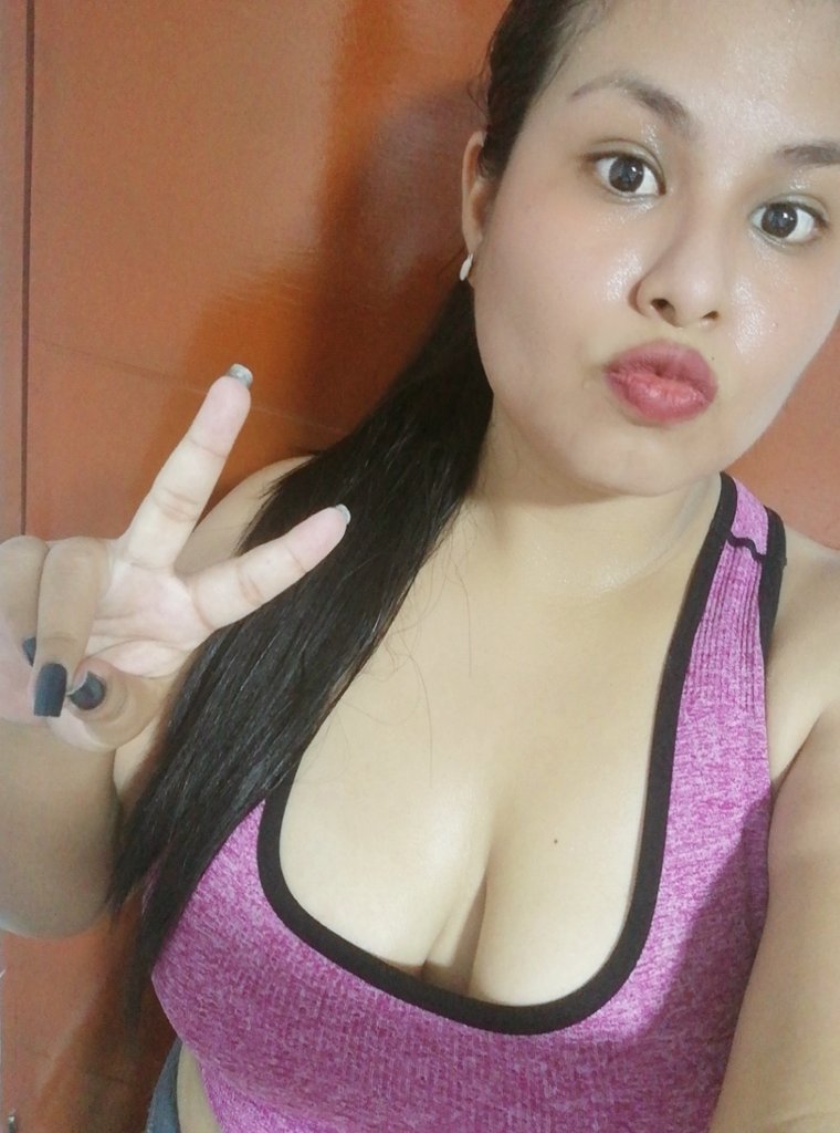 AnyBell9's tweet photo. Ya que #SmartFit esta cerrado 🥺Terminamos de entrenar en casa 🤗 #SmartDance 👌🏻 https://t.co/oCPlRtqi9A