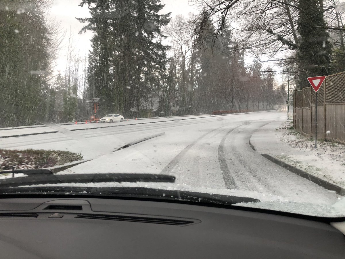 Now this truly is almost April Fools! Bet some of you wish there could still be snow days for home learning! Good luck tomorrow teachers! <a href="/CollingwoodCavs/">Collingwood School</a> #homelearning #snowday