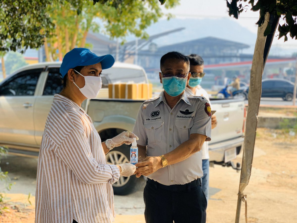 srisamorn's tweet photo. ร่วมใจสู้ภัย ไวรัสโควิด 19 ด้วยความห่วงใยพี่น้องประชาชน คนไทยต้องปลอดภัยจากไวรัส https://t.co/ZbRXwJNcpY