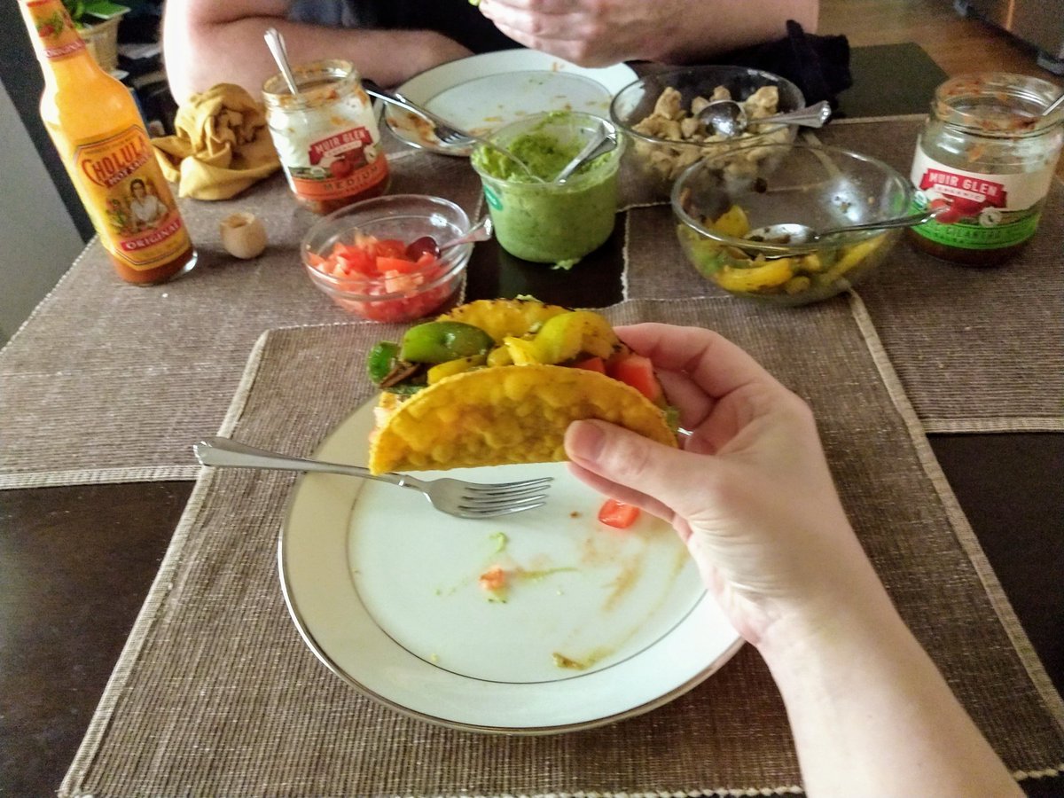 TrainerInMotion's tweet photo. #QuarantineTacoTuesday

It is Tuesday, right?! https://t.co/J7CGxk5GdQ