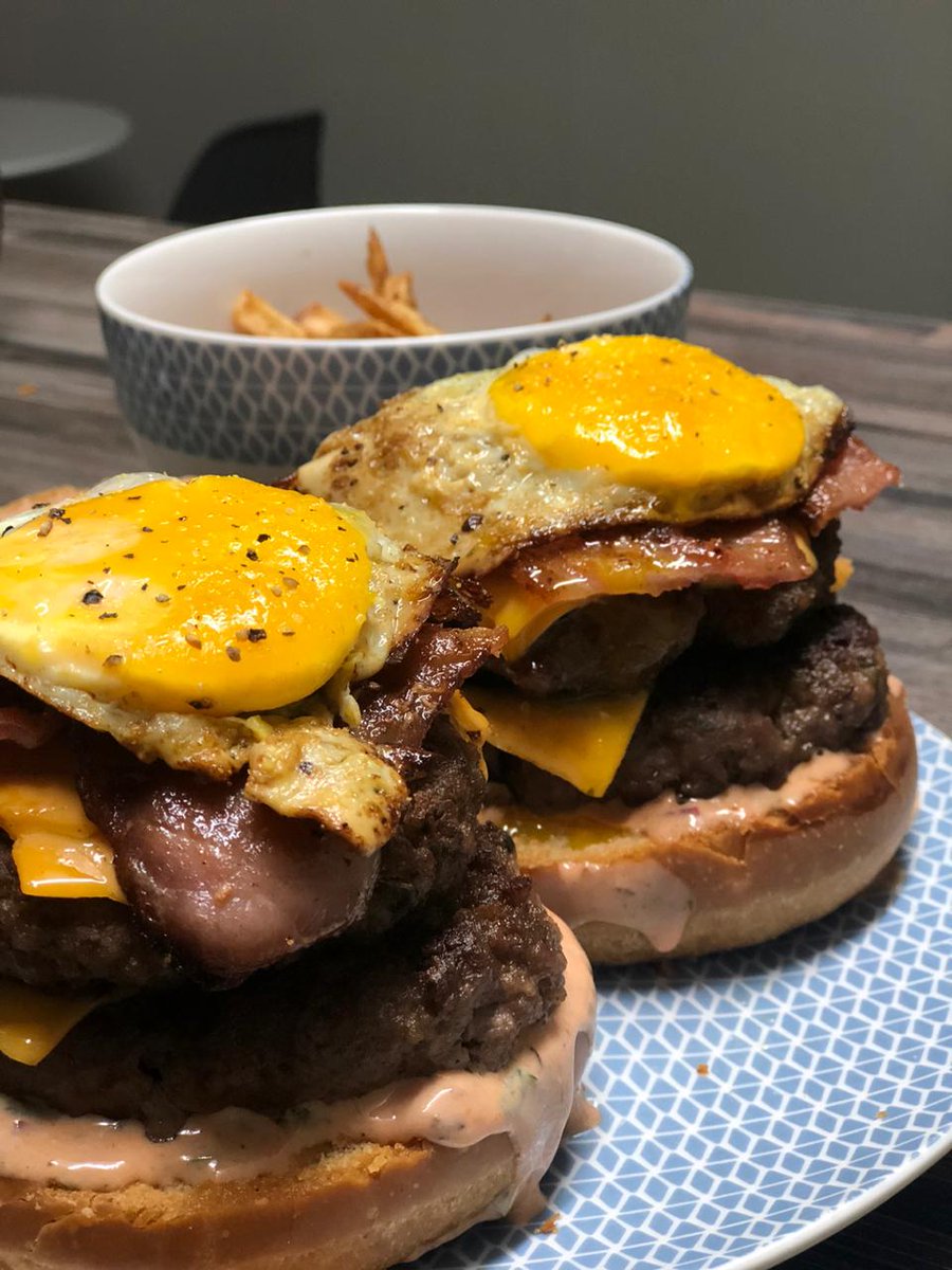 Tuesday buns with the top off, x2 Patty, x2 Cheese, Bacon, Egg and the million island sauce (the sauce man, the sauce )Plus we baked these brioche buns fresh 