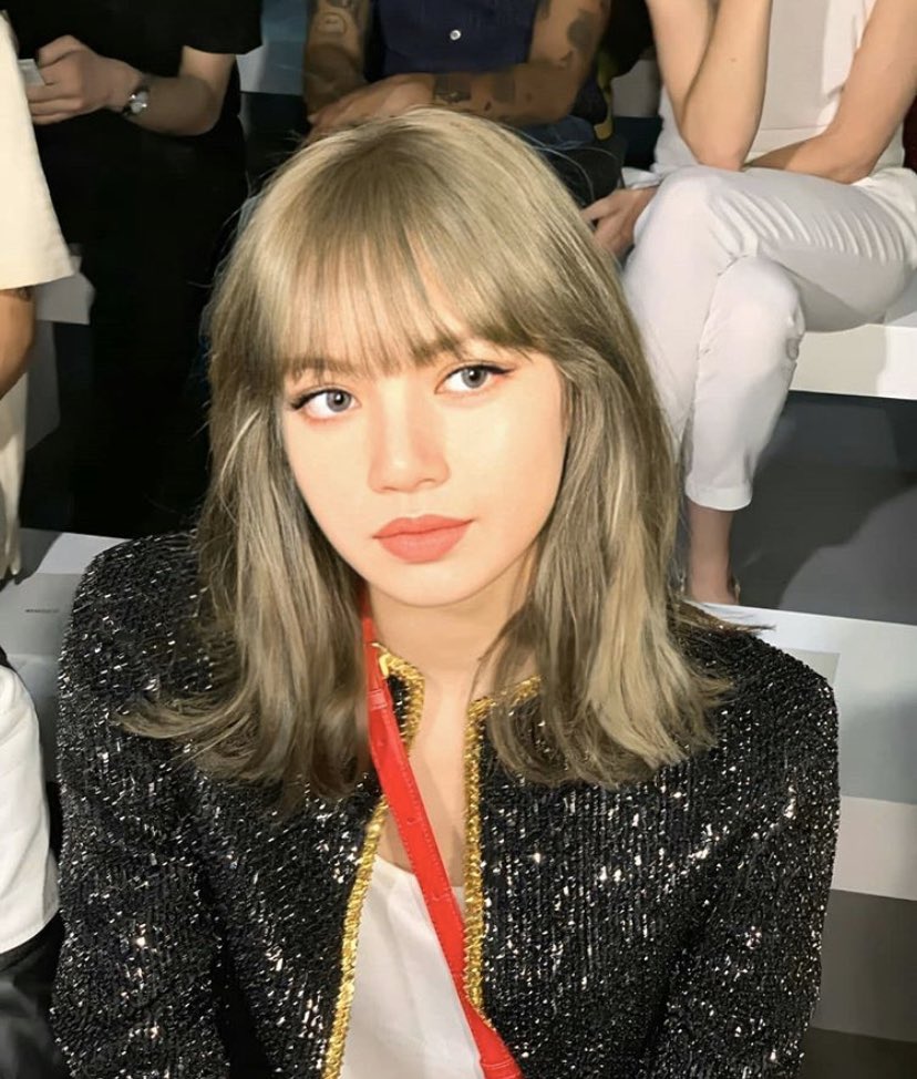 BPINKLATINO's tweet photo. JENNIE ocupa el puesto #4 y LISA el puesto #3 en el ranking de Powerstar China y JENNIE el número 10 en el índice mensual de Aiman China Entertainment entre los K-ídolos. @ygofficialblink 

Cr: jenniechina https://t.co/EfzrZc47vj