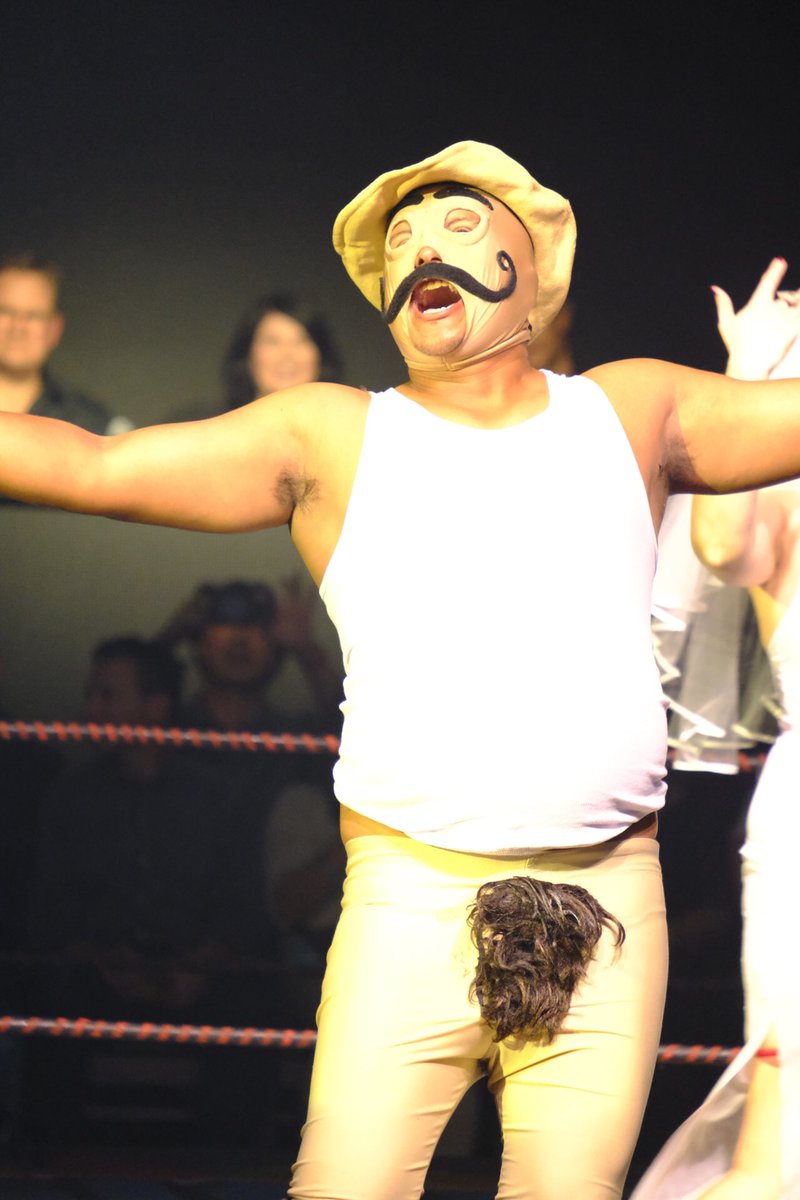 clixbagoftricks's tweet photo. @LuchaVaVOOM @DirtySanchezLVV I’m also quite fond of this shot. https://t.co/wuC719jeXR