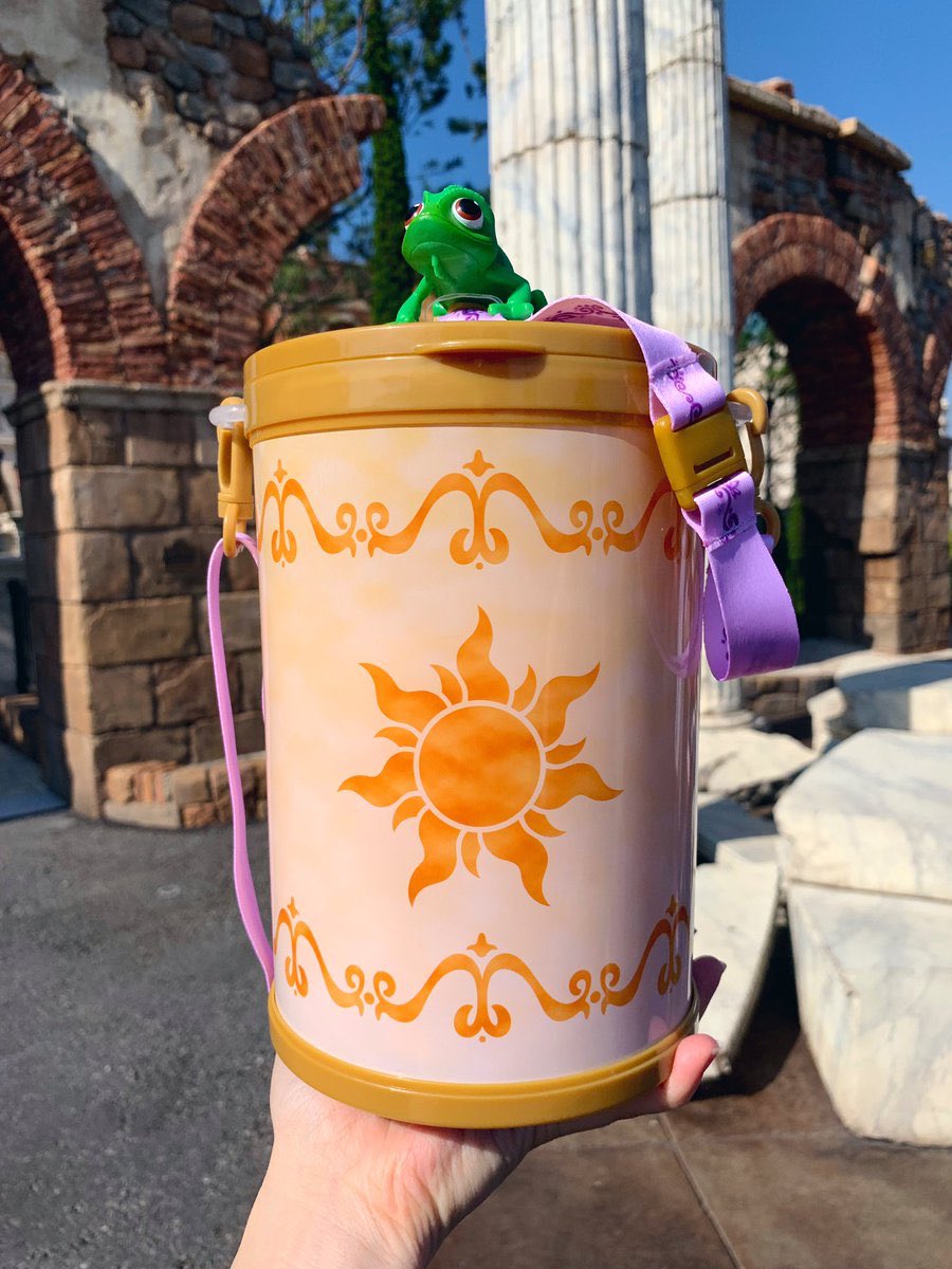 livofashowgirI's tweet photo. I want the tangled popcorn bucket from Tokyo Disney more than I want to breathe https://t.co/0qbQOq5LBy