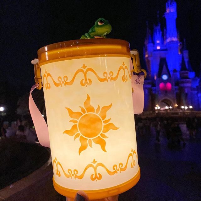 livofashowgirI's tweet photo. I want the tangled popcorn bucket from Tokyo Disney more than I want to breathe https://t.co/0qbQOq5LBy