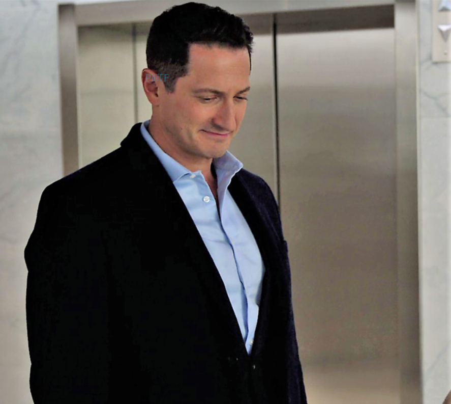 #SashaRoiz Thomas Kessler #Suits 8.14 "Peas in a Pod"
#screenshot