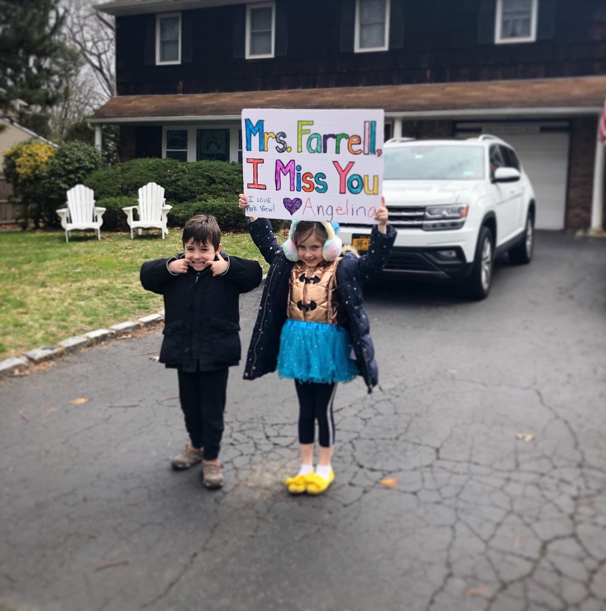 storchkh1's tweet photo. We love our students!!! https://t.co/8kGNOjl942