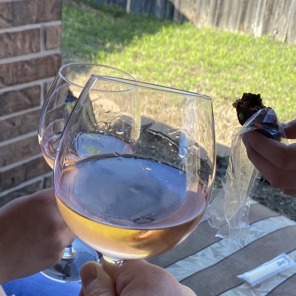 BillyDubs's tweet photo. Happy hour with my Workplace Proximity Associates. Management did not approve. #BTSwithBDub @parksandrecnbc #WFH #catcontent #ForKittyAndClub https://t.co/FjGAO8uniy
