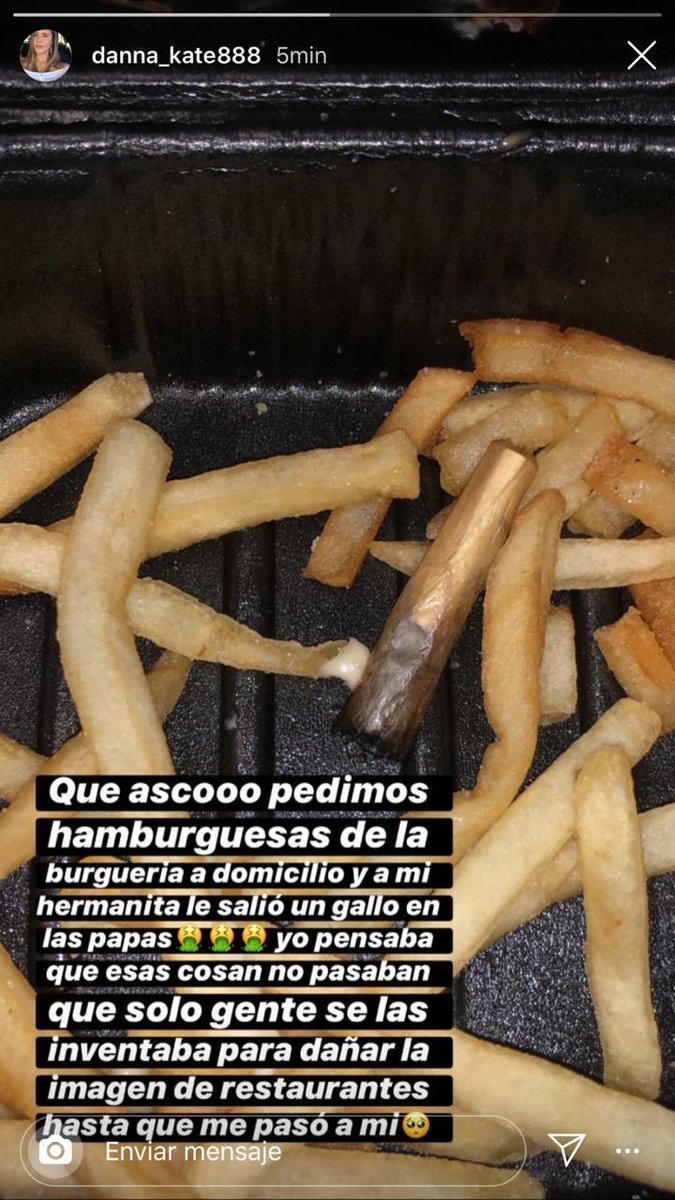 elMartinGomez's tweet photo. ¿Alguien me pasa el número de La Burgueria? Un amigo quiere pedir 6 hamburguesas. 🤪 https://t.co/zCRKVB8yXB