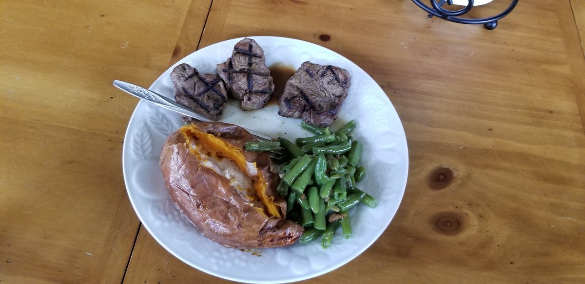 Take out Tuesday. Thank you <a href="/texasroadhouse/">Texas Roadhouse</a> for helping us celebrate this guys birthday, and thank you for all the extra precautions you took to make getting takeout safe! #kystrong