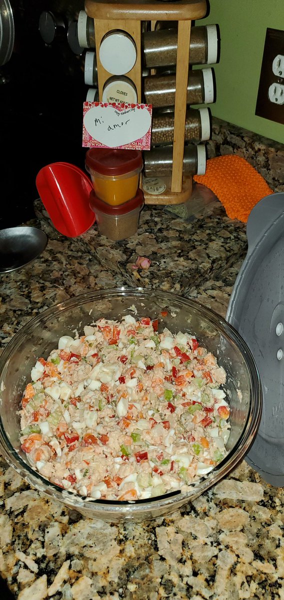 SraChupnick's tweet photo. Ok... So it's not TACO Tuesday at my house, but I made it TUNA Tuesday for myself to try to sort of stay in line for @LyonsMill's #LMESTACOTUESDAY! Lol! https://t.co/YXutU7HLxY
