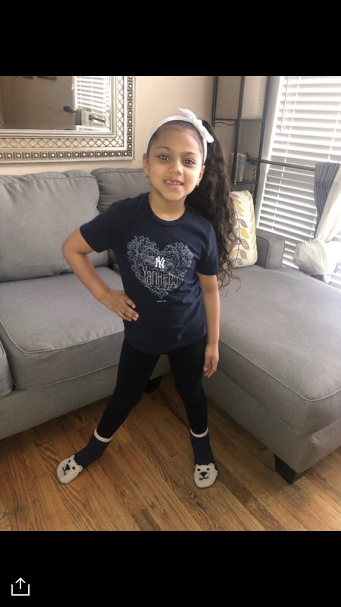 Sports Team Tuesday in (remote) Room 203!⚽️🏀🏈⚾️⛳️🏒<a href="/GreenburghCSD/">Greenburgh Central School District</a> <a href="/LFJSchool1/">Patricia Simone</a> @GCSDspiritweek