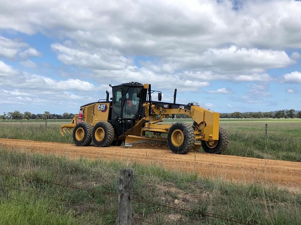 WilliamAdamsCAT's tweet photo. Ace Earthmoving are very excited to welcome this new Cat 140 Motor Grader to their fleet.   

Ace carry out various construction jobs throughout Gippsland and are currently operating 12 pieces of Cat equipment. 

#stuartbell #williamadams #williamadamscat https://t.co/iwk5tqt3by